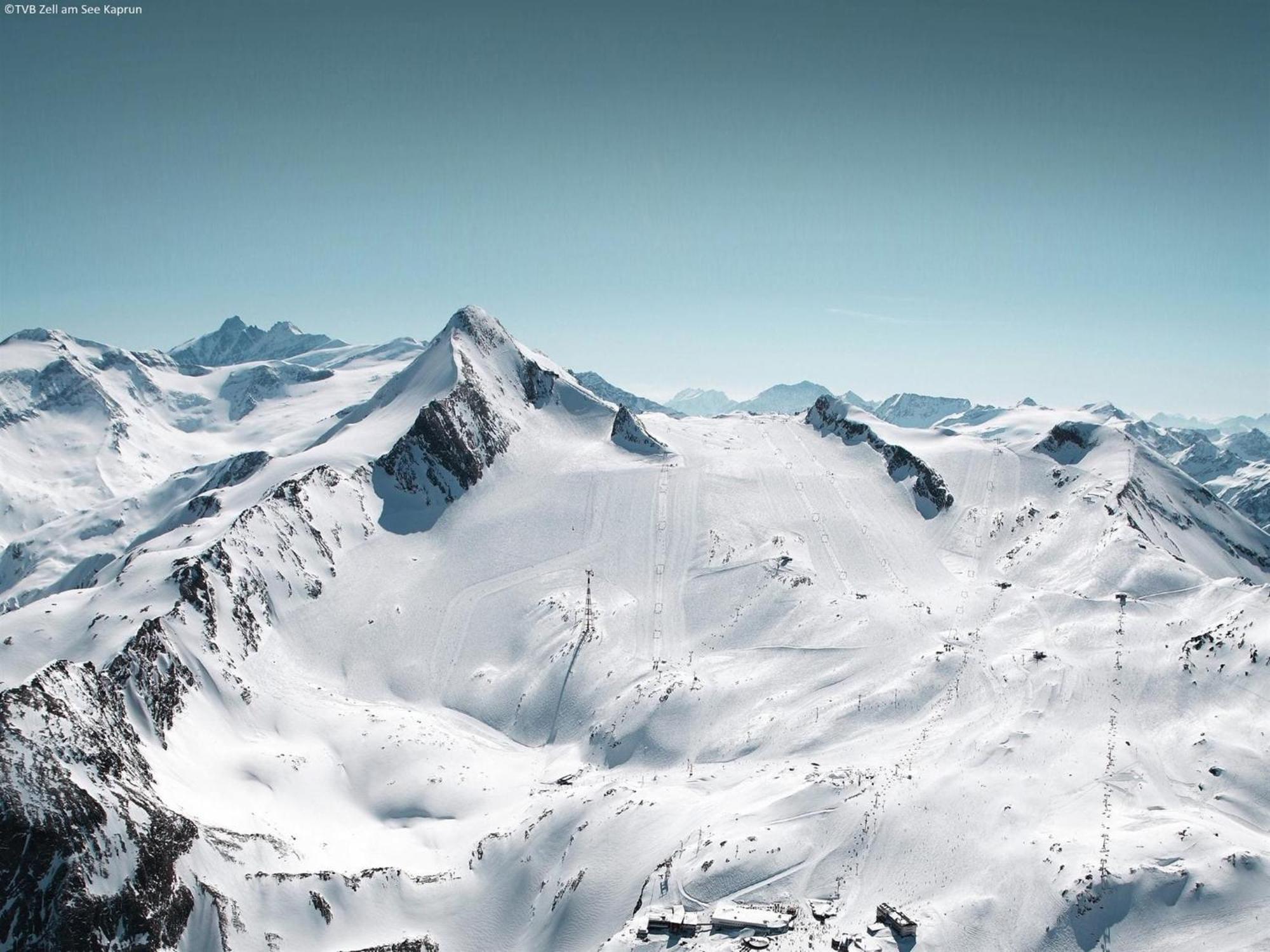 Beautiful Apartment Near Ski Area In Salzburg เซลล์อัมเซ ภายนอก รูปภาพ